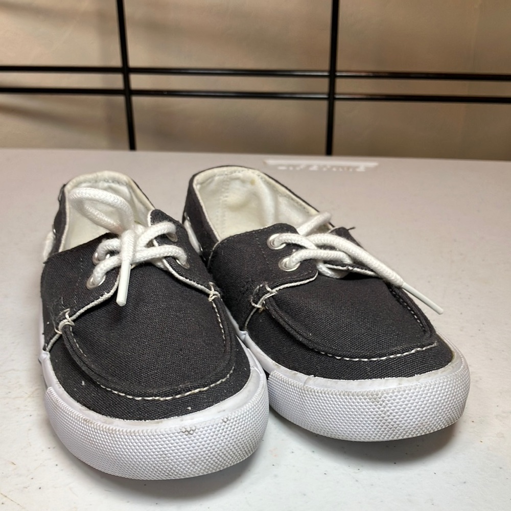 VG Ruum Boys Gray Fabric Size 9 Boat Shoes Light Wear